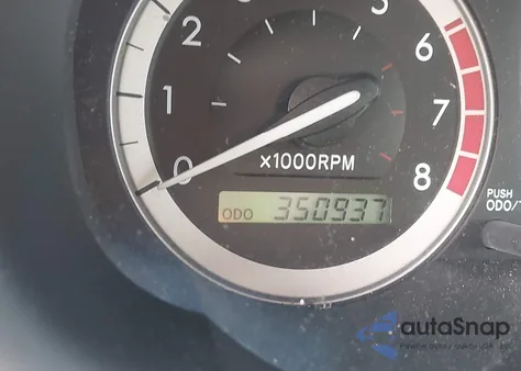 2005 Toyota Sienna Le z USA, uszkodzony, nr VIN 5TDZA23C35S314137